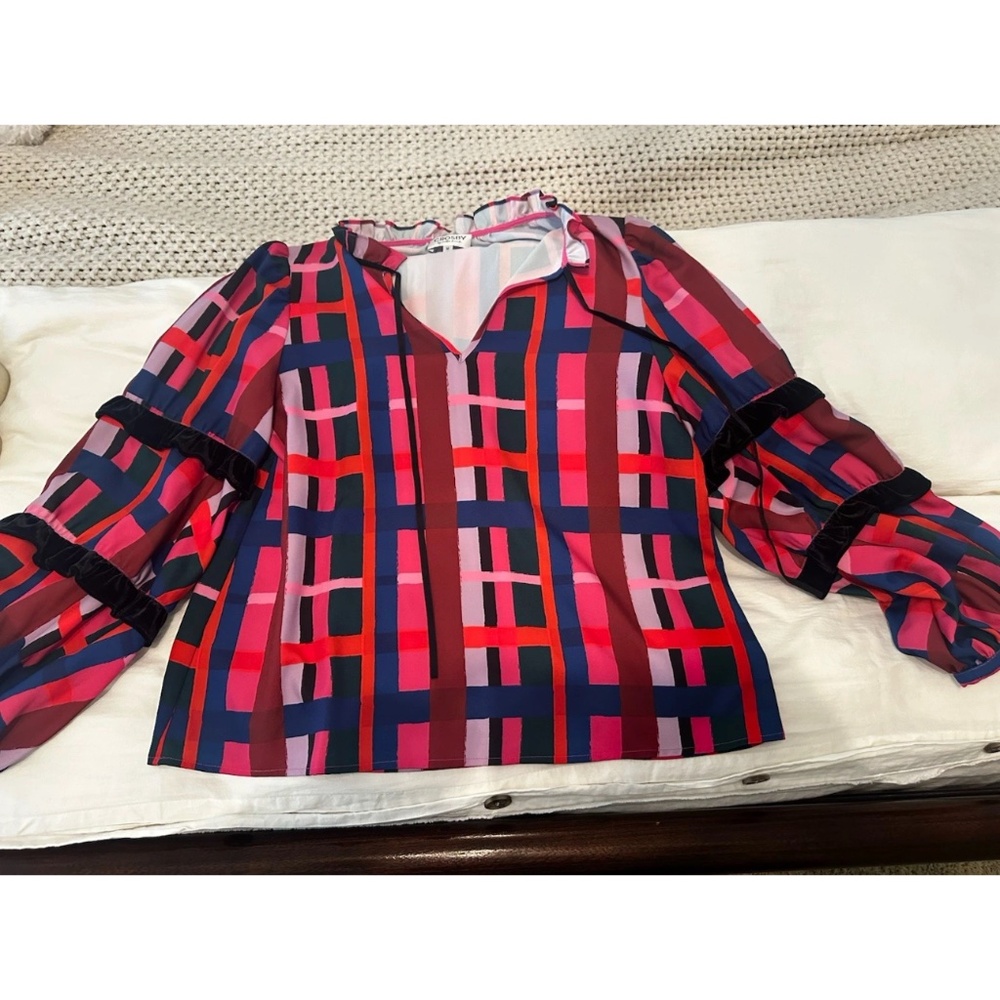 Crosby top size medium